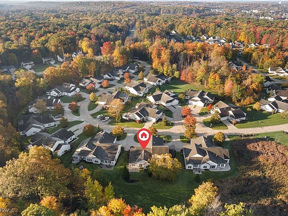 5th image of 10810 Crossings Dr