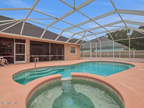2nd image of 100 GRAND OAKS Drive