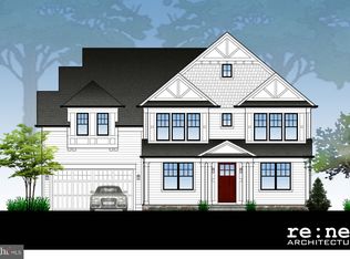 10111 Wildwood Rd, Kensington, MD 20895