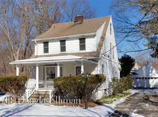 16 School St, Armonk, NY 10504
