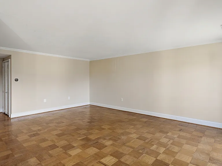 Living Room (alt view)