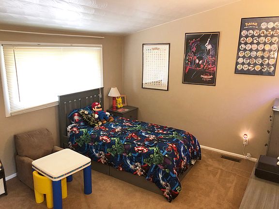 4th image of 1666 Honeysuckle Dr