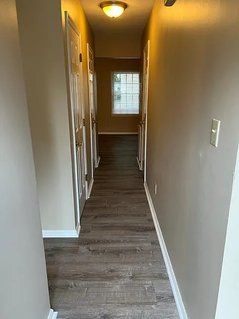 104 Franklin Parke Ct — Photo 2