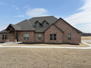 2045 E Rock Creek Rd, Tuttle, OK 73089