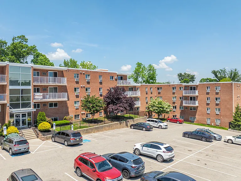 Ridgeview Apartments — Photo 25
