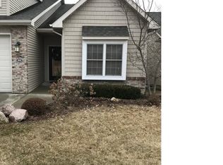 302 Boulder Crk, Chatham, IL 62629