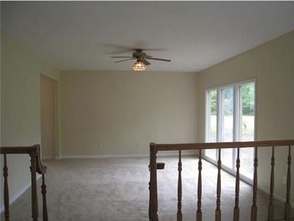 4th image of 20440 Wooddale Ave