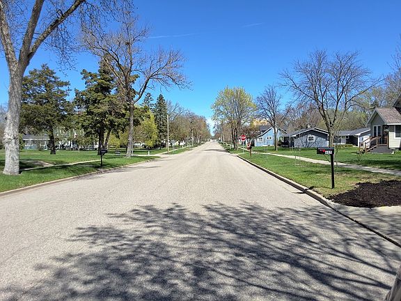 4th image of 612 S Swift Ave