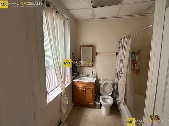 5th image of 589 Beacon St