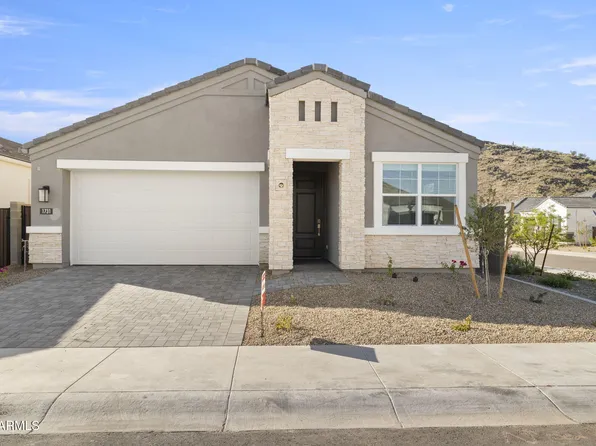 17801 W MISSION Lane, Waddell, AZ 85355