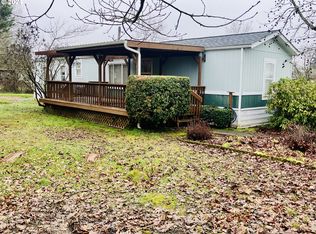 701 SE Carrol St, Winston, OR 97496