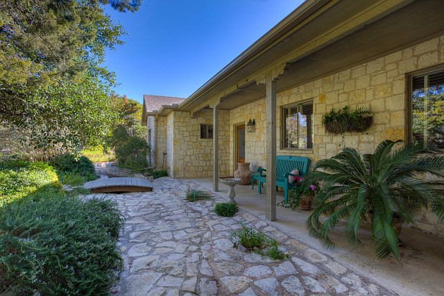 1st image of 1337 Shin Oak Way