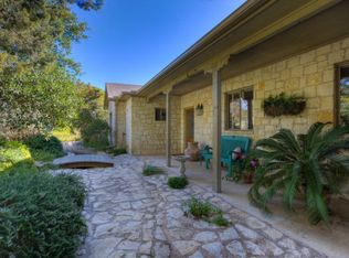 1337 Shin Oak Way, Kerrville, TX 78028