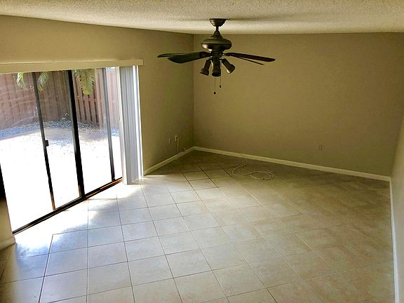 5th image of 2931 SW 22nd Ave #31A