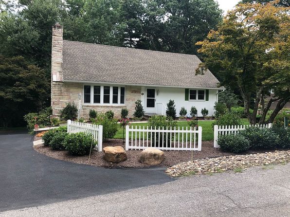 31 Pine Way