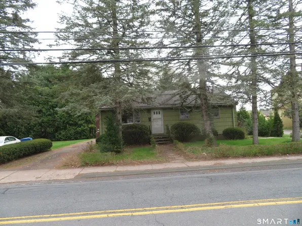 130 Woodland St, Manchester, CT 06042