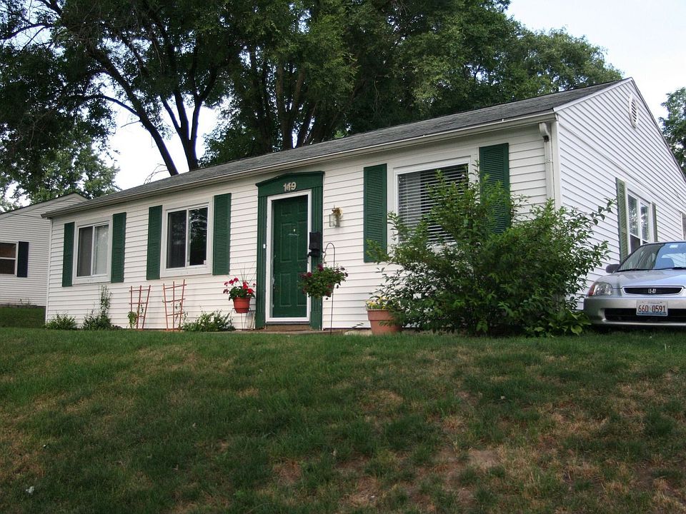 1st image of 119 Saint Clair Dr