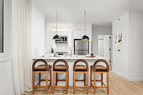 126 Sandford St Photo 1