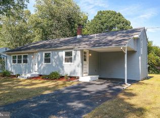 28 E Stephen Dr, Newark, DE 19713