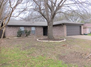 619 Dayton Rd, Mansfield, TX 76063