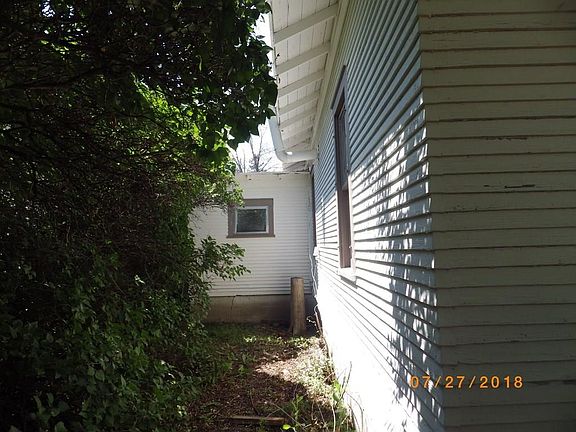 2nd image of 15 W 3rd Ave N