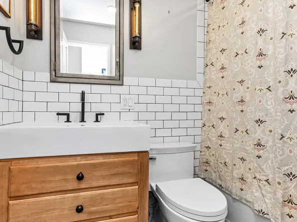 345 East 56th Street image 9 of 14