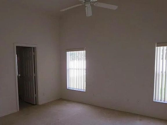4th image of 9843 Doriath Cir