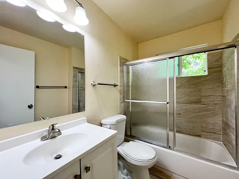 Westview Apartments — Photo 14
