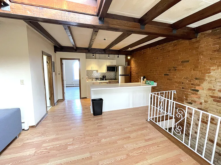 32 Trumbull St #4 — Photo 6