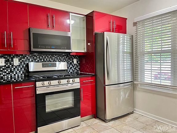 4th image of 223 Palombi Ct