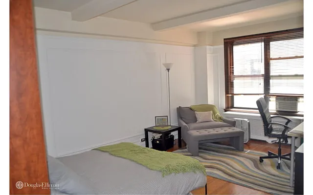 Rented by Douglas Elliman | media 16