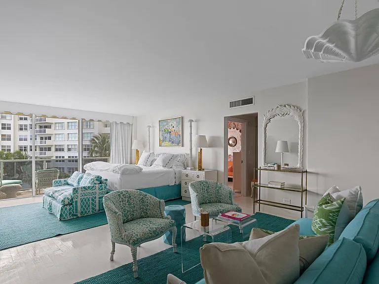 2800 N Flagler Dr #404 — Photo 30