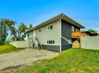 2003 W 62nd Ave SE, Calgary, AB T2C0C2