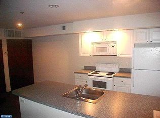 1013 Chestnut St #206W, Philadelphia, PA 19107