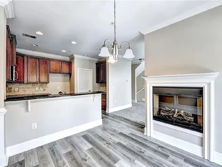 3050 Quantum Ln — Photo 8