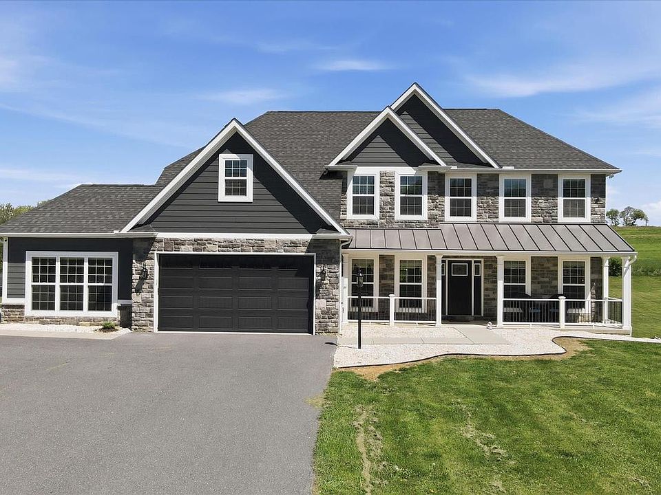 1st image of 8011 Hidden Valley Ln