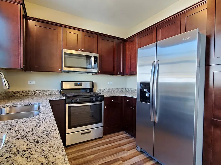 320 Timber Ridge Ct — Photo 9