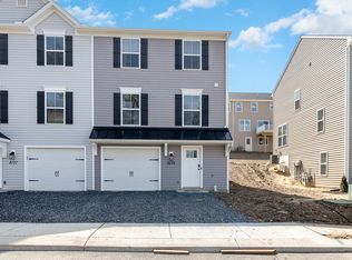 8135 Kelly Dr, Harrisburg, PA 17112