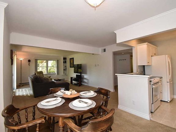 4th image of 10635 N Ivy Ct Unit 67