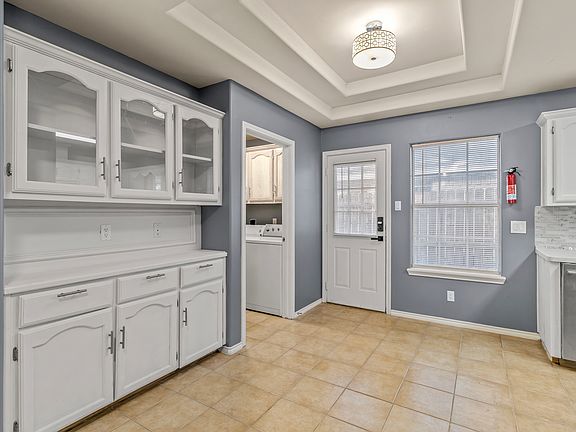 4th image of 2509 Toledo Ave #4