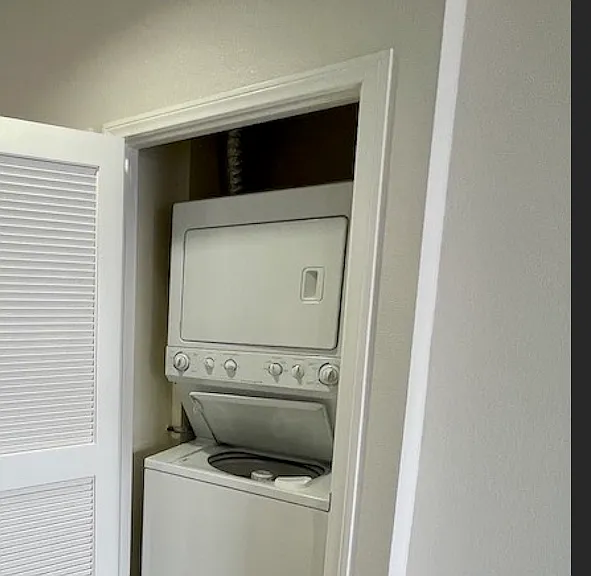 In unit washer and dryer