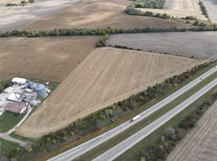 Grain Ln, Center Pt, IA 52213