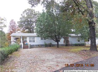 25 County Road 508, Como, MS 38619