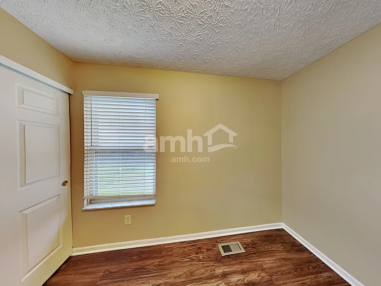 4460 Landmark Rd — Photo 21