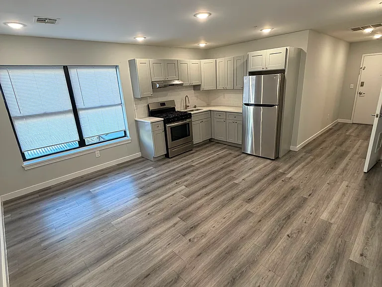 107 Beech St #205 — Photo 4