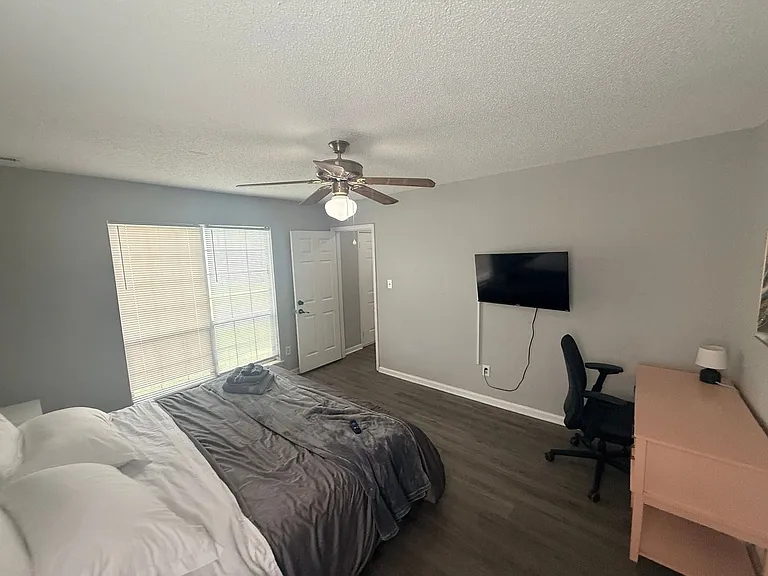 9501 Pondside Ln — Photo 13