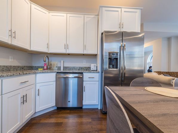 2044 Beacon St #5