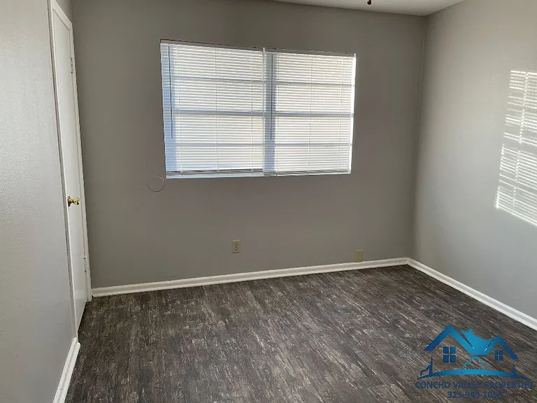 1208 Clairmont St — Photo 13