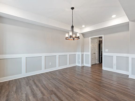 3rd image of 1193 Ewing Way