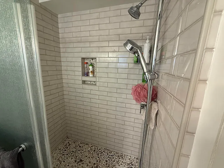 156 Driftwood Ct — Photo 10